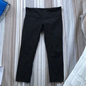 Lululemon wunder under crop size 6